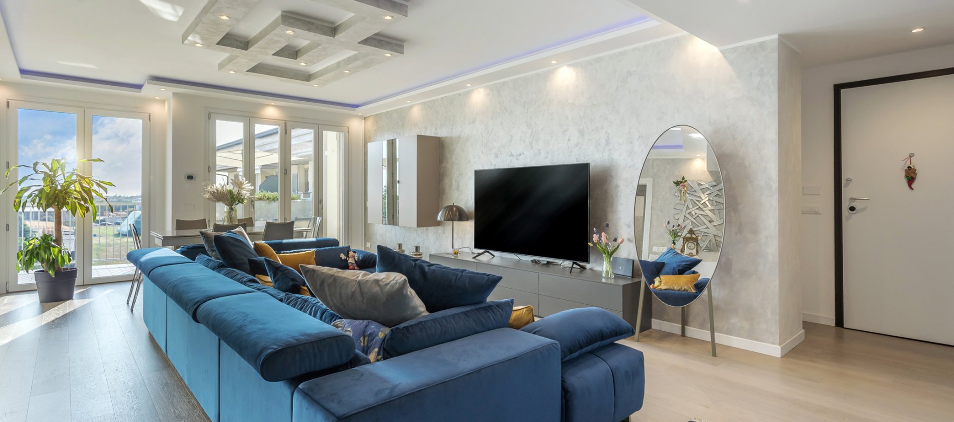 Un Attico Esclusivo: La Tua Oasi di Lusso e Comfort