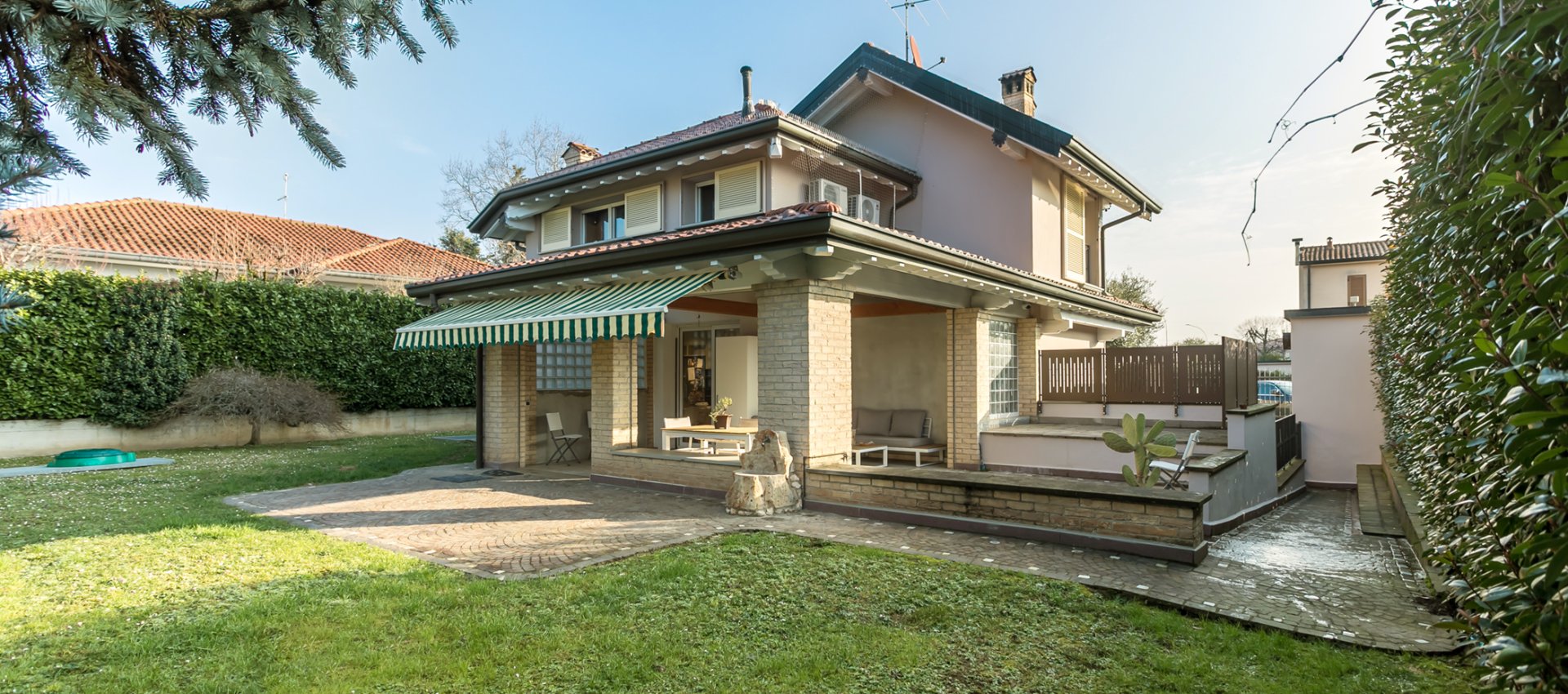 Villa indipendente - Immersa nel verde!